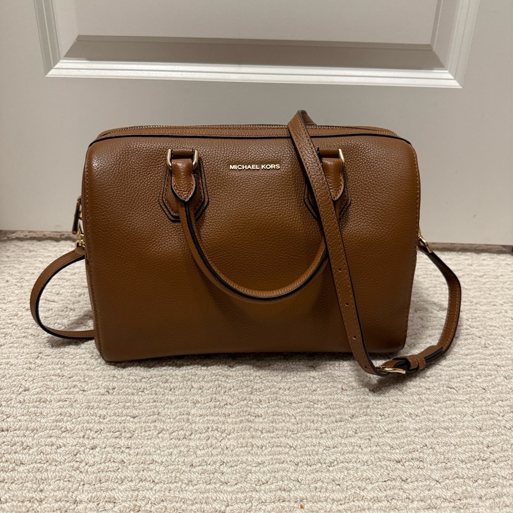 Michael Kors Mercer Medium crossbody